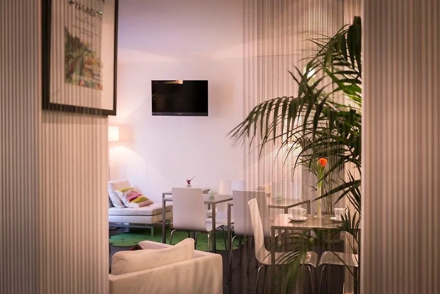 Hotel Glasgow Monceau By Patrick Hayat Paris