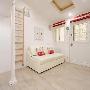  Appartement Superb Tiny House In Heart Of 1st!