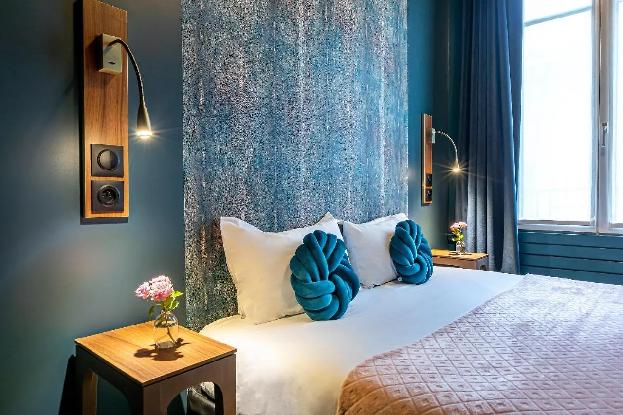 ***  Hotel Glasgow Monceau By Patrick Hayat Párizs Franciaország